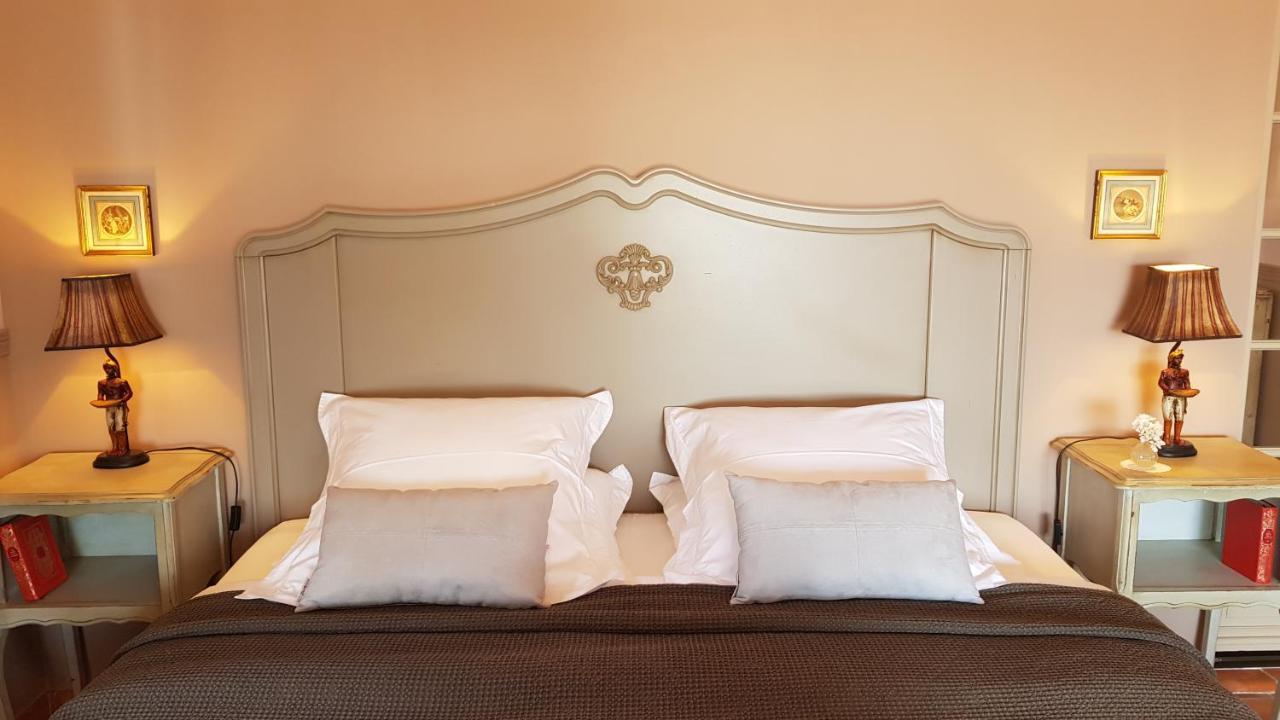 Pierres Blanches Bed & Breakfast Cotignac Exterior photo