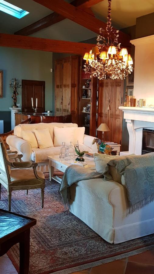Pierres Blanches Bed & Breakfast Cotignac Exterior photo