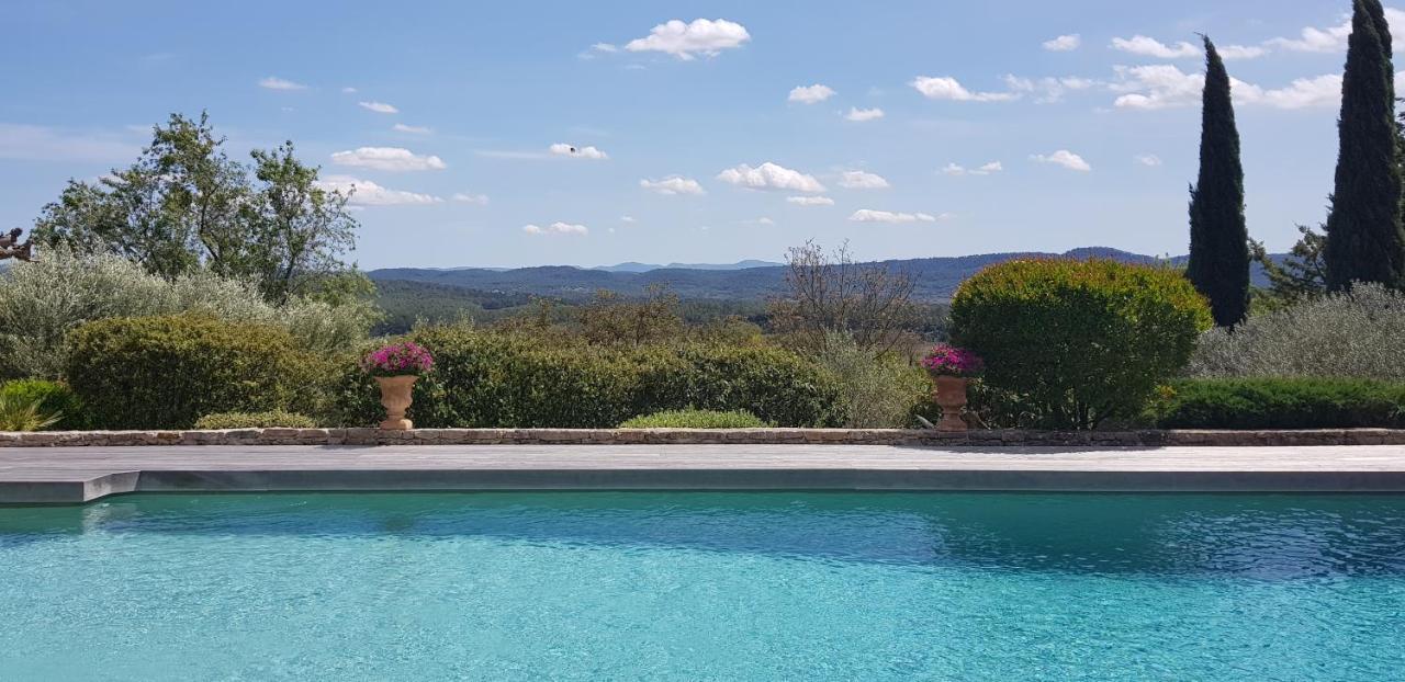 Pierres Blanches Bed & Breakfast Cotignac Exterior photo